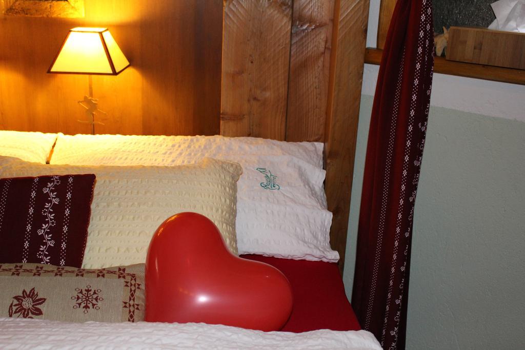 Hotel Meuble Gorret Breuil-Cervinia Phòng bức ảnh