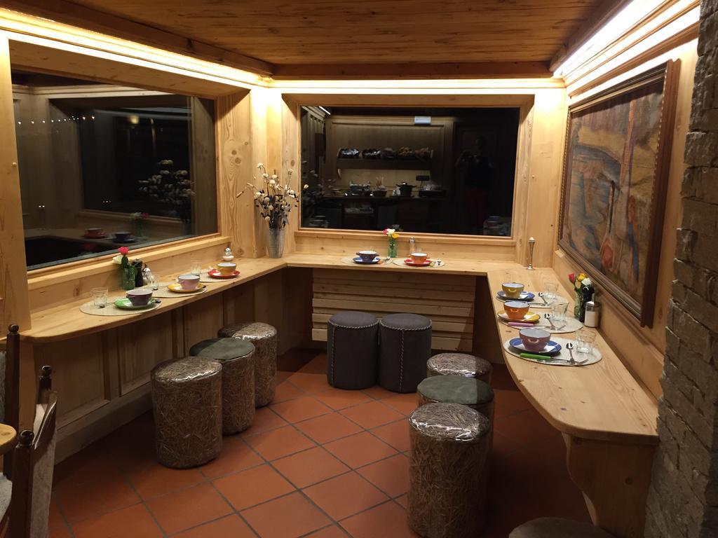Hotel Meuble Gorret Breuil-Cervinia Ngoại thất bức ảnh