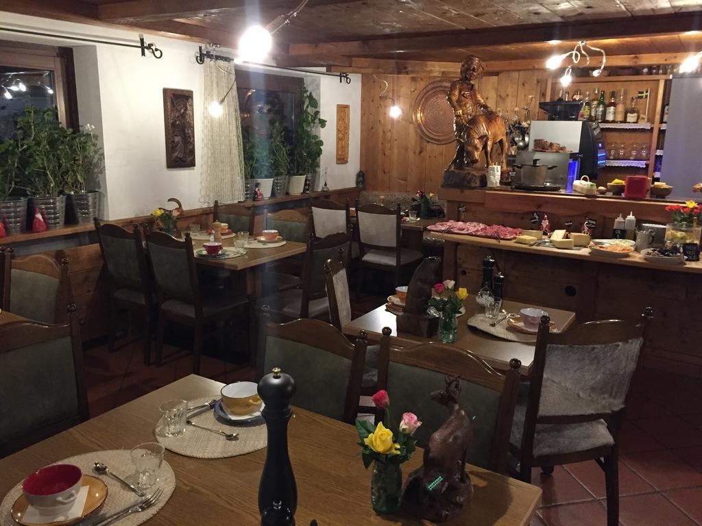 Hotel Meuble Gorret Breuil-Cervinia Ngoại thất bức ảnh