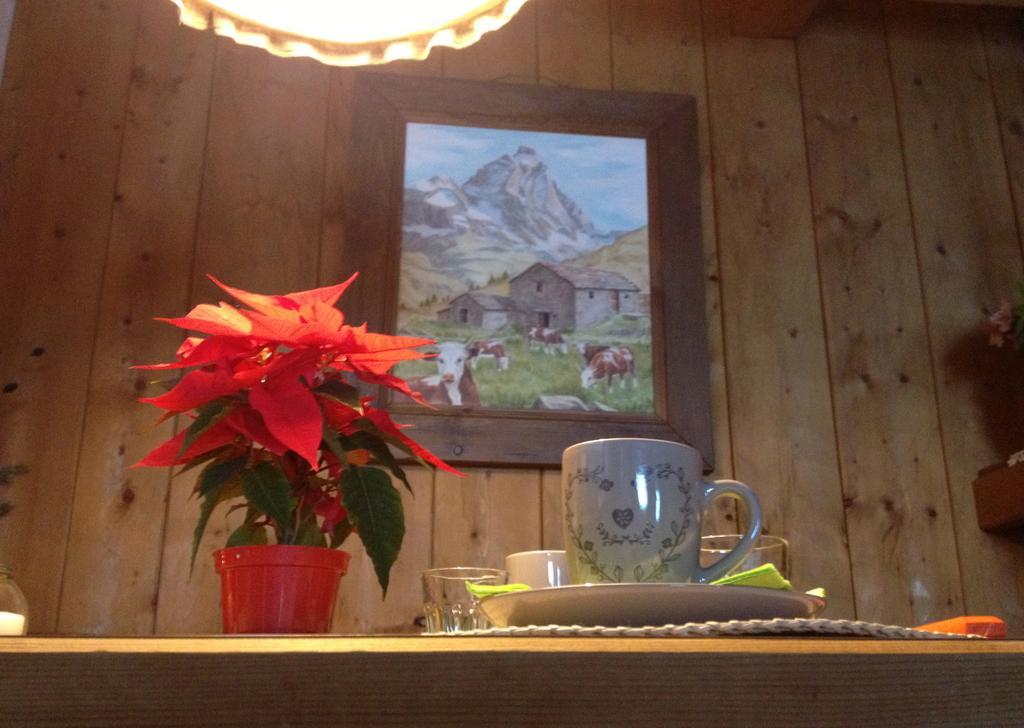 Hotel Meuble Gorret Breuil-Cervinia Ngoại thất bức ảnh